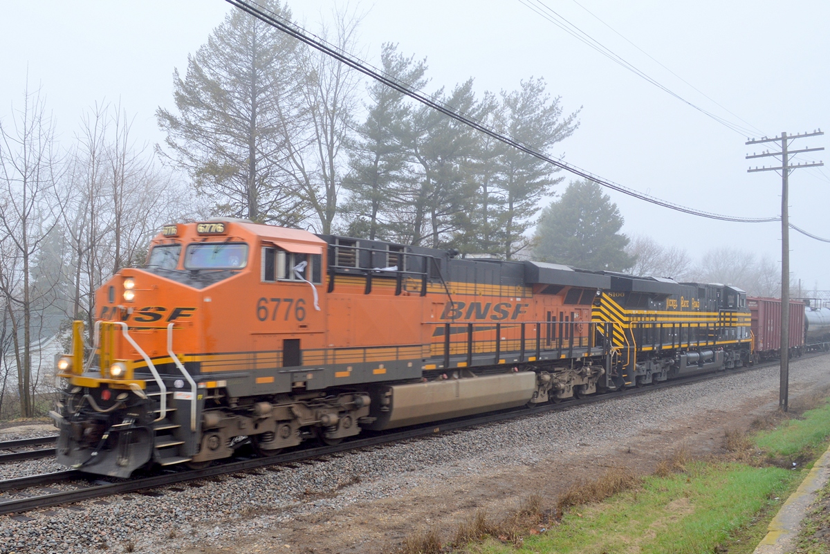 BNSF 6776